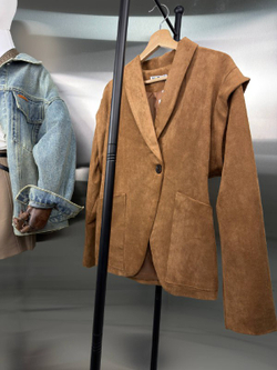 Куртка-пиджак женский артикул 989 цвет "кэмел"