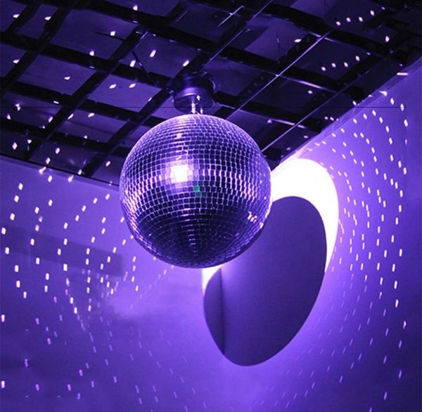 🪩Зеркальный диско шар - это эффектное украшение вашего праздника.
