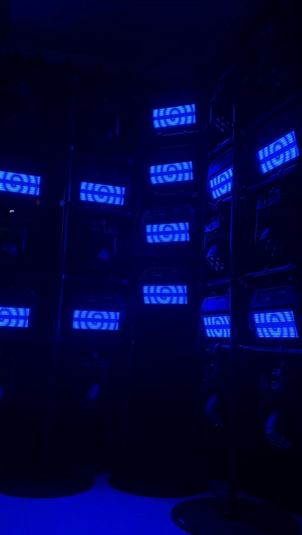 Световой прибор STROBE 1000