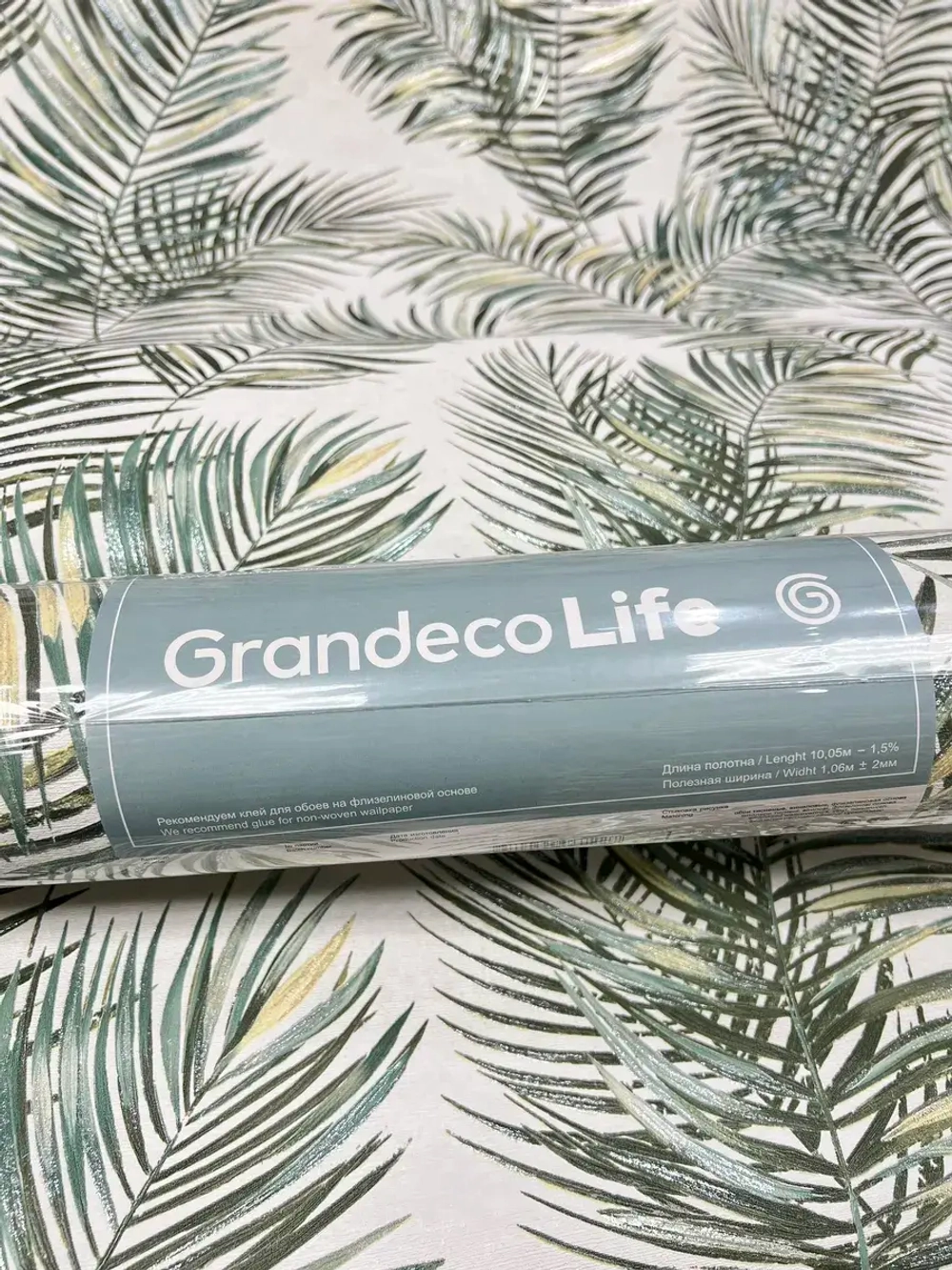 Обои флизелиновые R111115 DREAM Россия