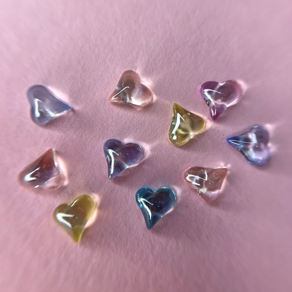 1860 Фигурки объёмные "Кристальные сердечки" 10 шт