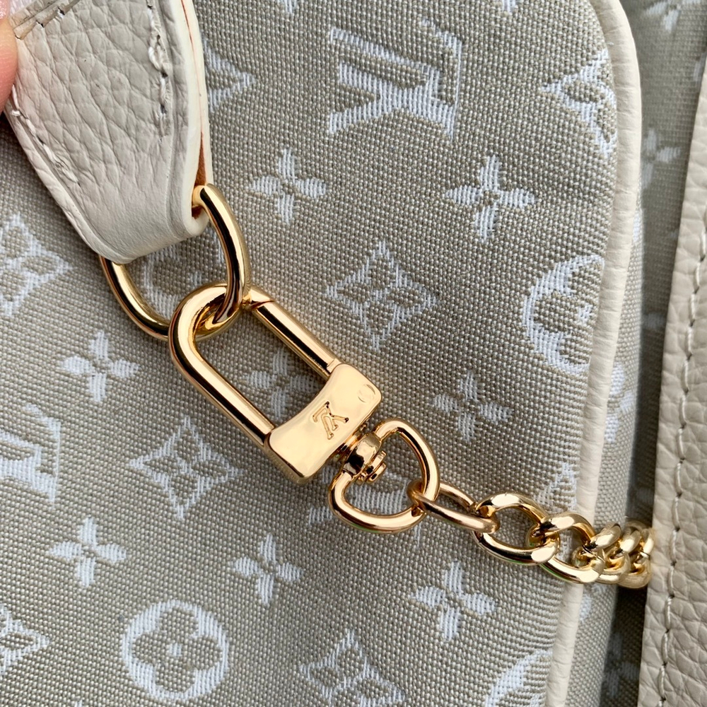 Louis Vuitton Petit Bucket PM