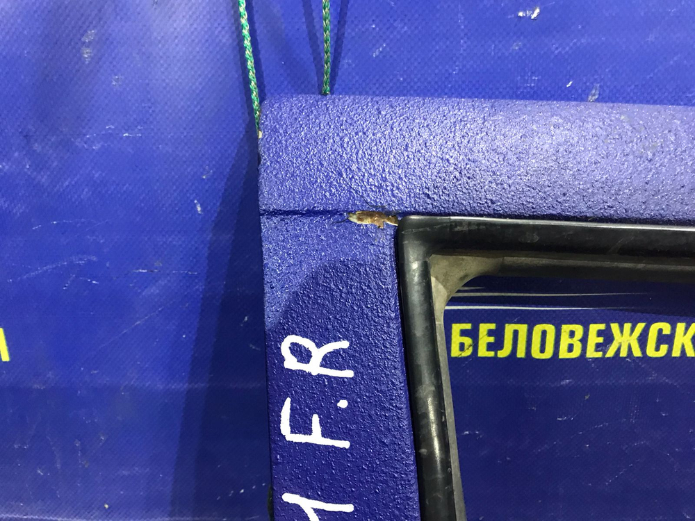 Дверь передняя правая NISSAN MISTRAL 1997