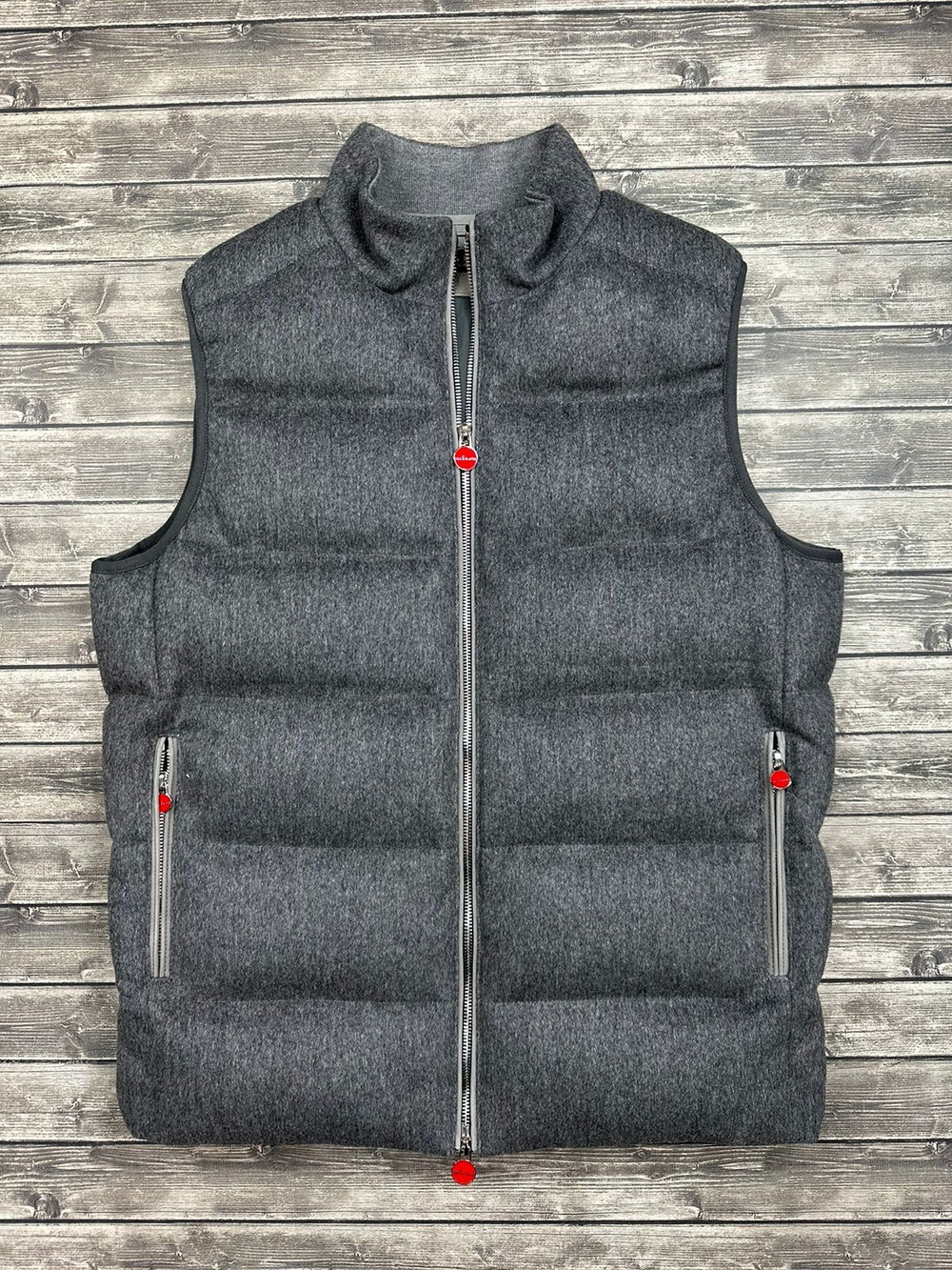 Жилет Kiton