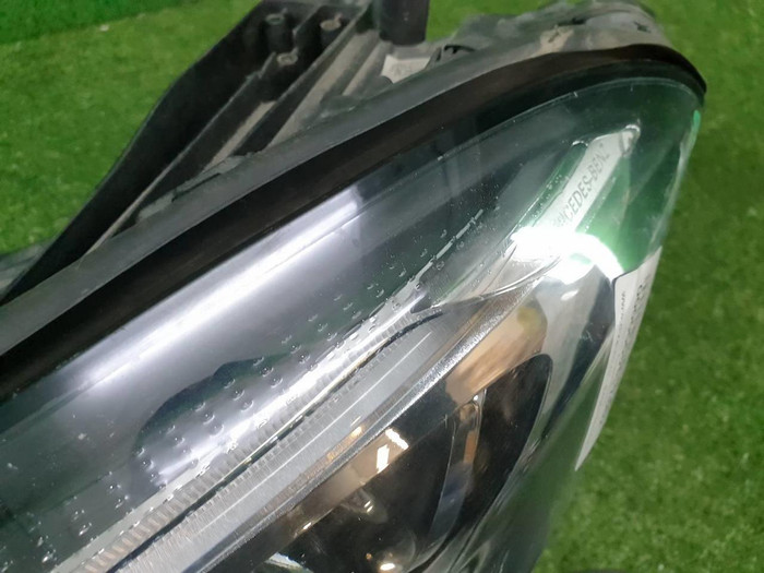 Битая Фара левая Mercedes GLA x156 (2017-2020) LED