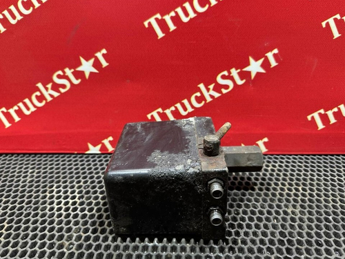 Насос подъёма кабины