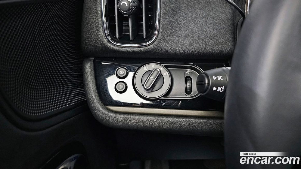 Mini Cooper Countryman Classic (03.2022)