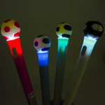 Ручка шариковая Alingar, " Футбол ", 0,7 мм, синяя, с подсветкой, круглый, цветной, пластиковый корпус, карт. уп.