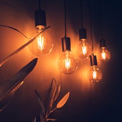 LED-G95-6W-GOLDEN-E27 GLV21GO Лампа светодиодная Vintage. Форма шар. золотистая колба. Картон. ТМ Uniel