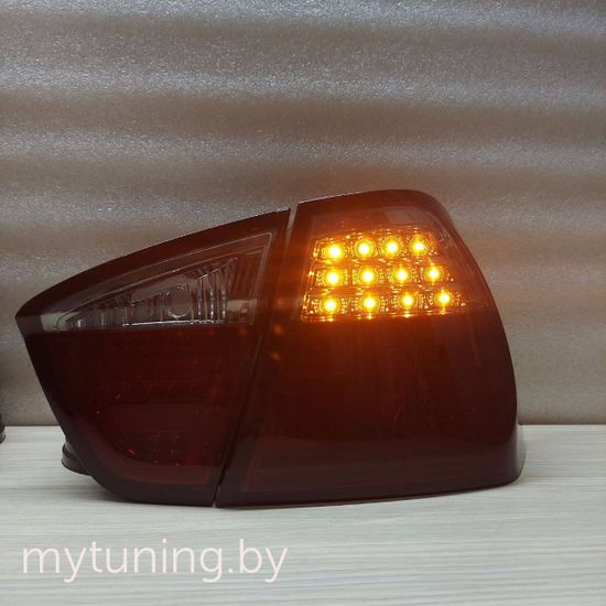 Задние фонари для BMW 3 E90 (05-08) LED Red Smoke