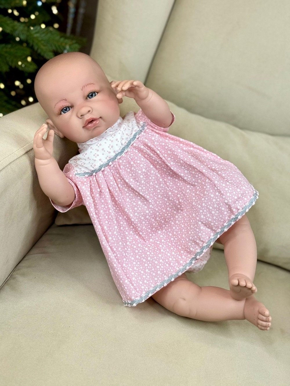 Кукла Berbesa мягконабивная 50см SARA (5218S)