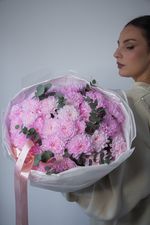 Стойкий монобукет из кустовой хризантемы