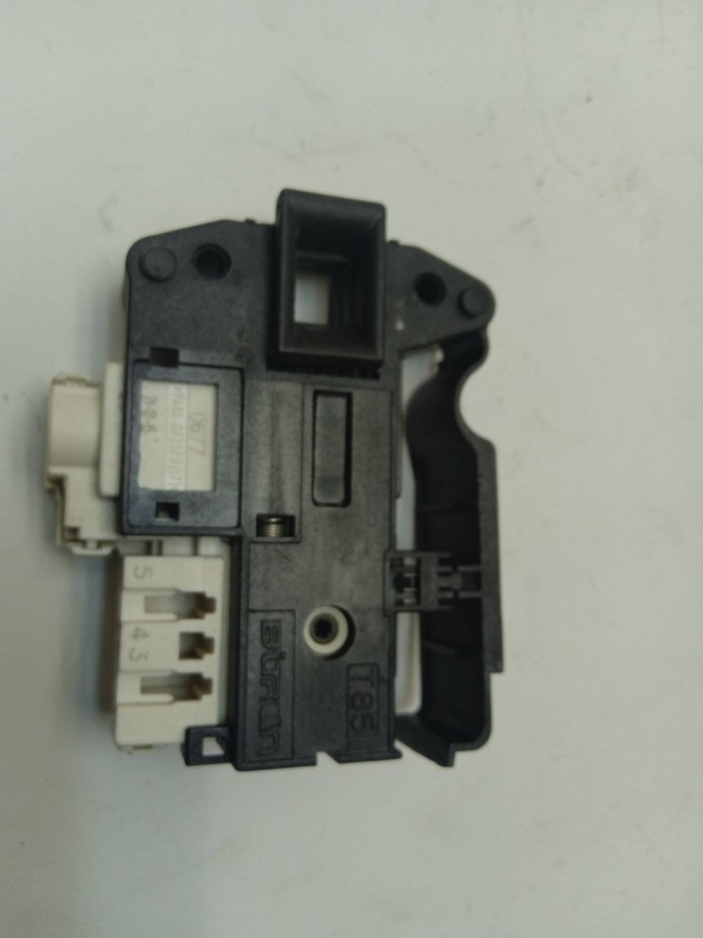 VMUF 501 B кт4 Устройство блокировки люка стиральной машины Ariston, Indesit C00307442 б/у