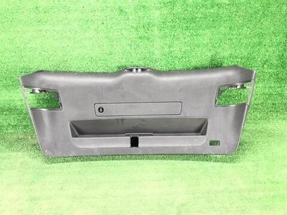 Обшивка крышки багажника Audi Q5 1 8R (2008-2017)