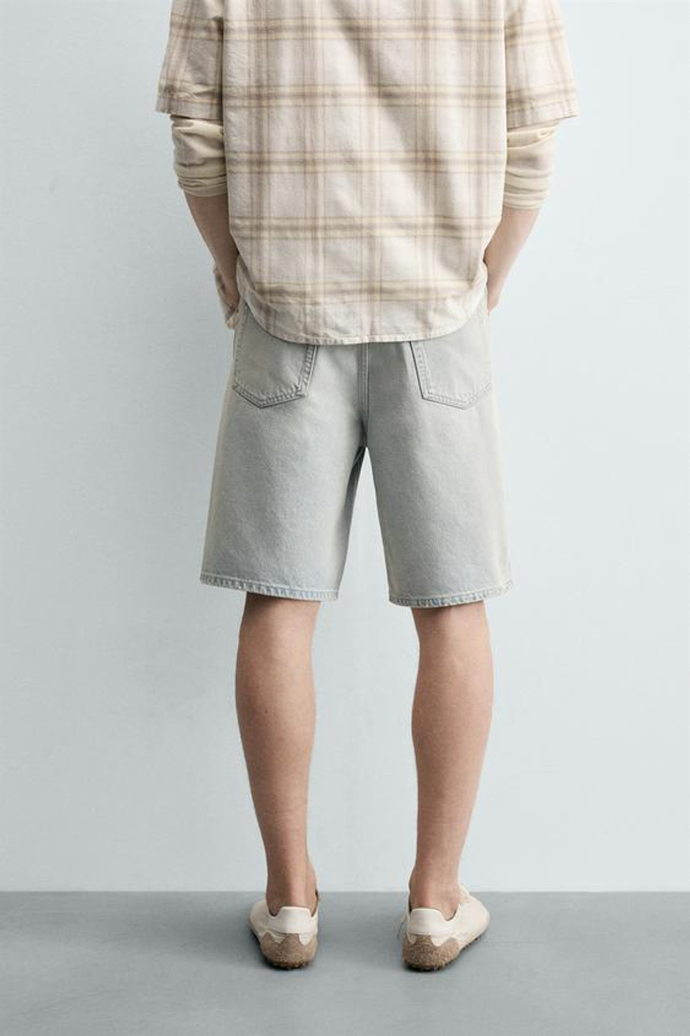 ZARA ДЖИНСОВЫЕ ШОРТЫ RELAXED FIT, ГОЛУБОЙ