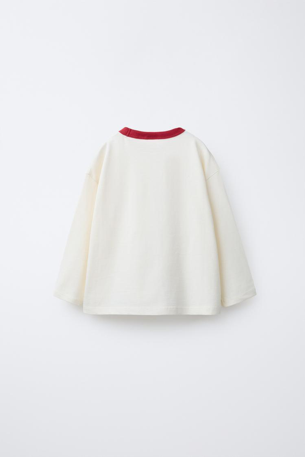 ZARA ФУТБОЛКА С КОНТРАСТНЫМИ ДЕТАЛЯМИ И НАДПИСЬЮ, ЭКРЮ