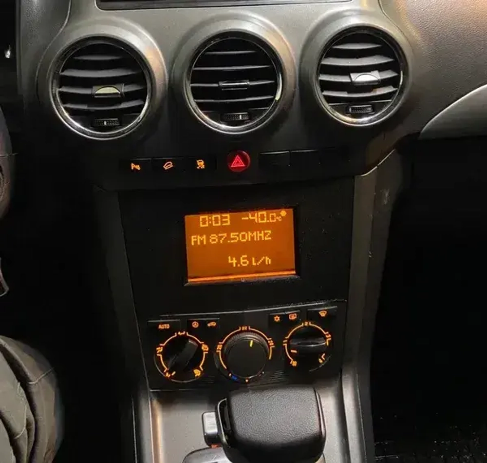 Магнитола для Opel Antara 2006-2015 (перенос БК вниз, черная) - Teyes LUX ONE ROUND монитор 12.3" 2K QLED на Android 10, CarPlay, 4G SIM-слот