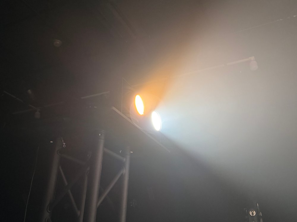 BLINDER 400 IP — LED блиндер 1–20 Гц IP65