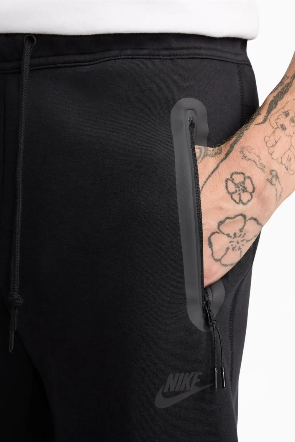 Штаны Nike Tech - черный