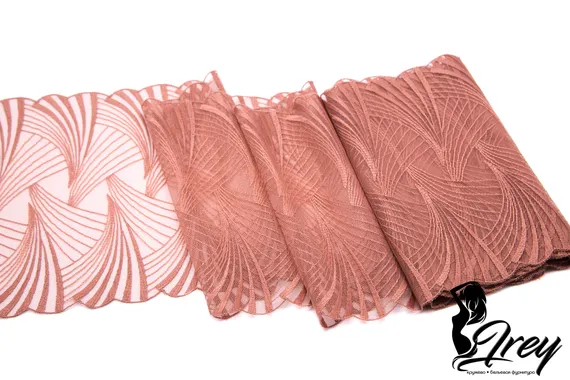 05-142 ОПТ Вышивка на неэл. сетке 18 см, ириска