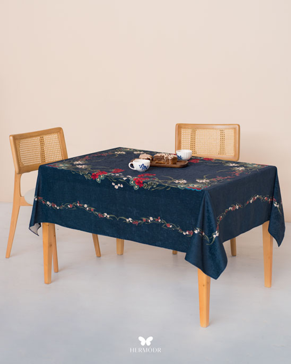 Скатерть Bazm Shabestan 150 × 180 см 1330220357 Иран