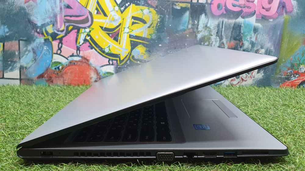 Ноутбук Lenovo Celeron/4Gb/IdeaPad 300-15IBR [80m300m9rk]/Windows 10