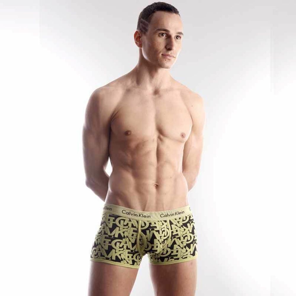 Мужские трусы хипсы желтые Calvin Klein 365 print  Mustard Letters