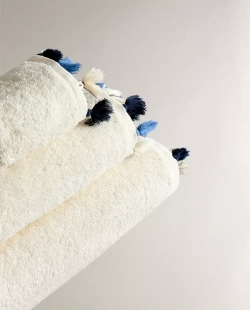 ZARA HOME БАННОЕ ПОЛОТЕНЦЕ С КИСТОЧКАМИ, СИНИЙ