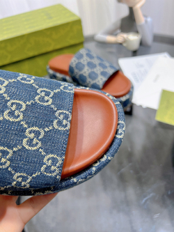 Gucci Slide Sandal