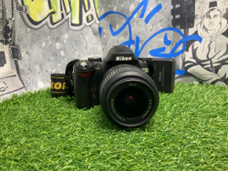Nikon D60 + Kit AF-S 18-55mm G VR