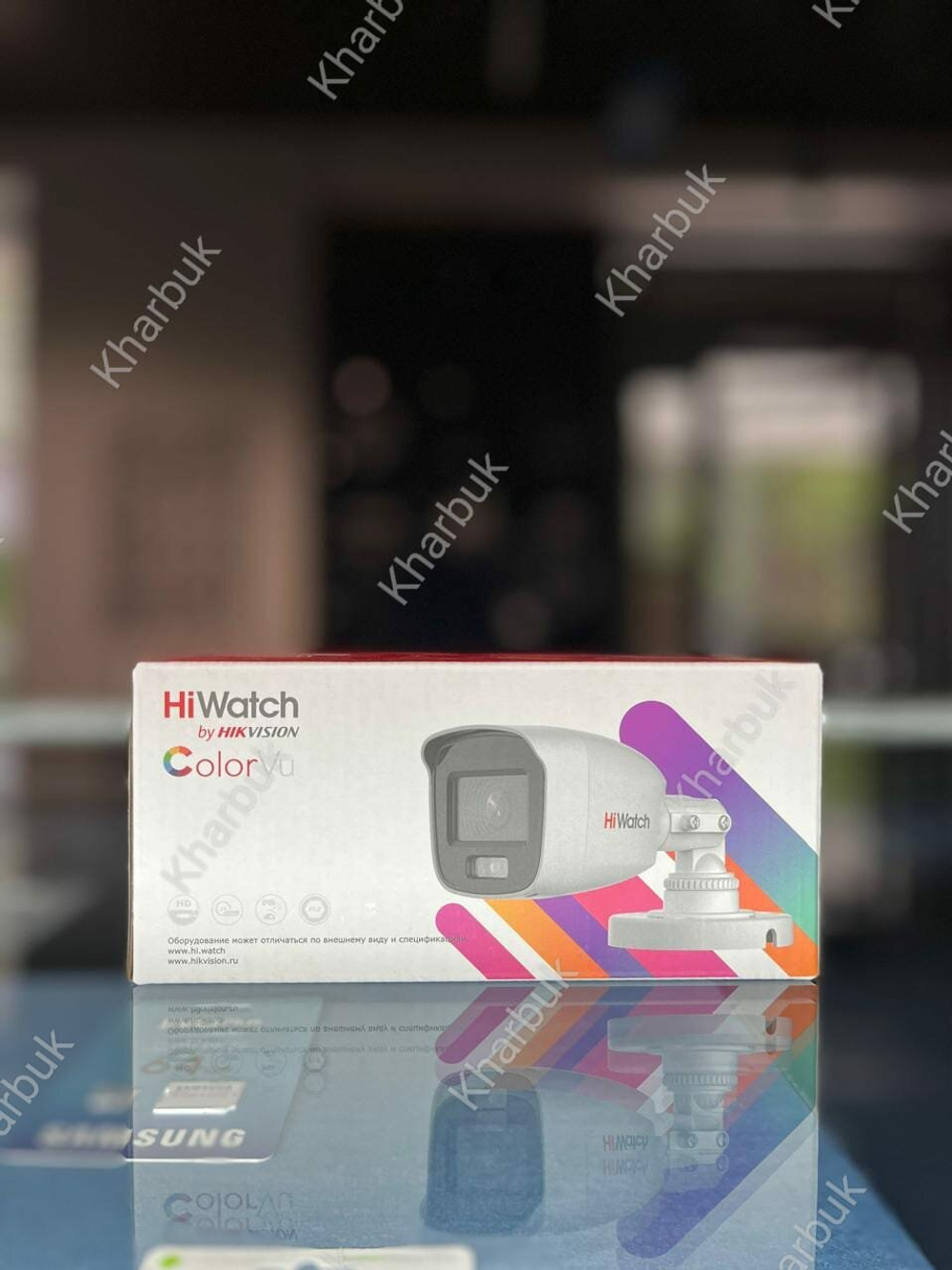 Hiwatch DS-T500L Цилиндрическая мини-камера 3K с технологией ColorVu и микрофоном.