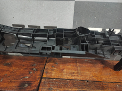 Кронштейн радиатора Mercedes GLC (X253) Новый Оригинал A0995040500