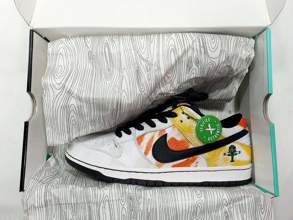 Кроссовки SB Dunk Low "Raygun Tie-Dye White"