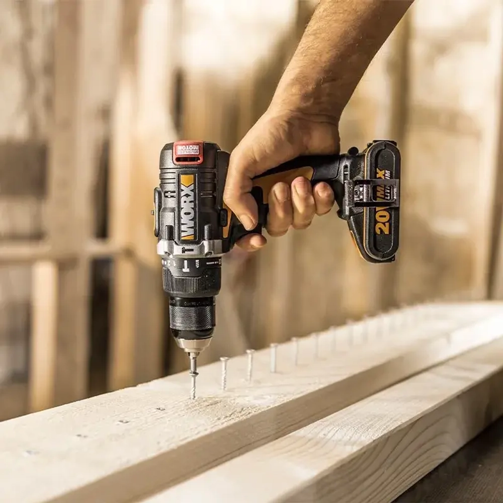 WORX WX373 аккумуляторная дрель-шуруповерт (2 x 2 Ач, ЗУ)