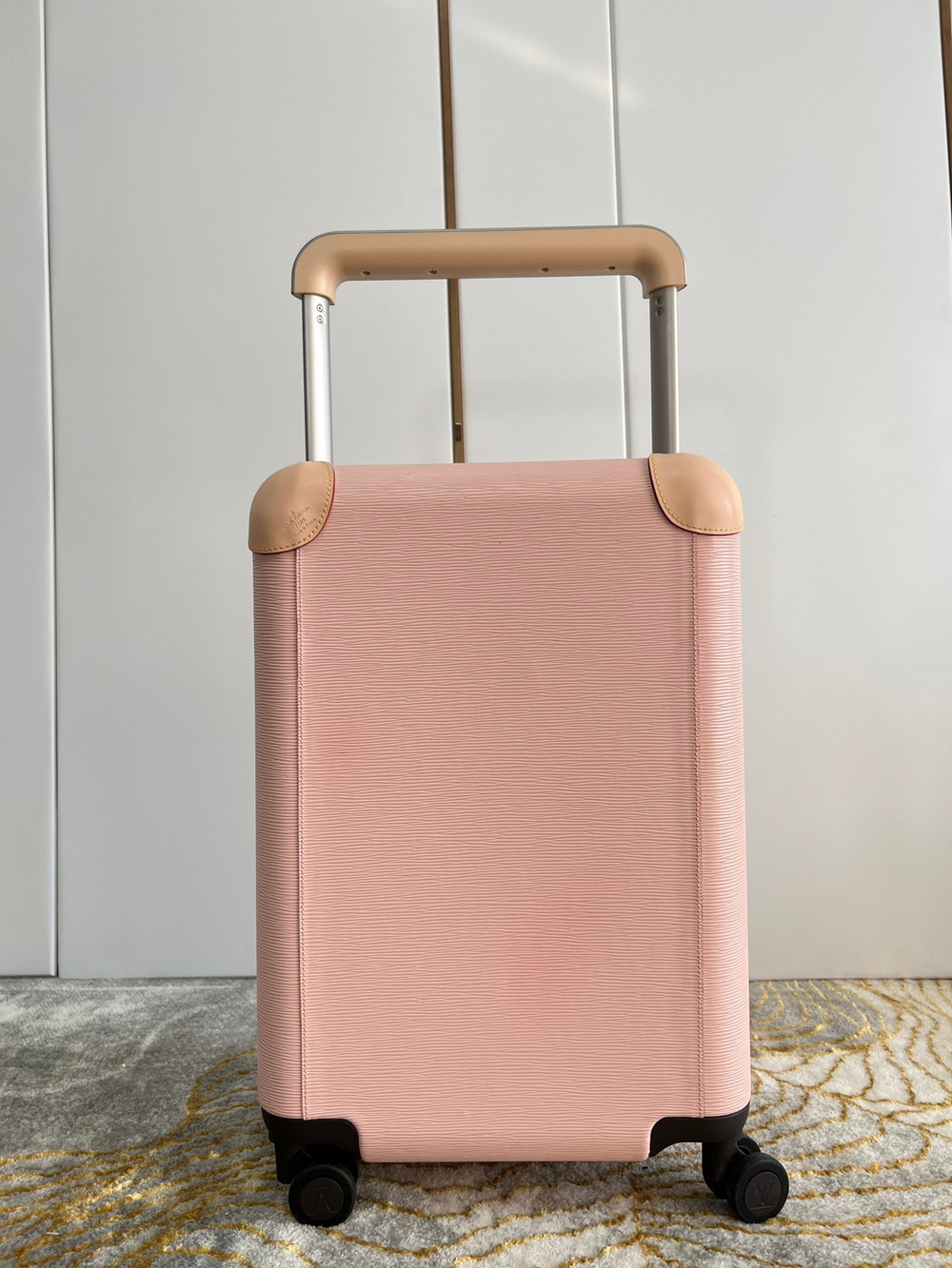Louis Vuitton Horizon 55 Suitcase