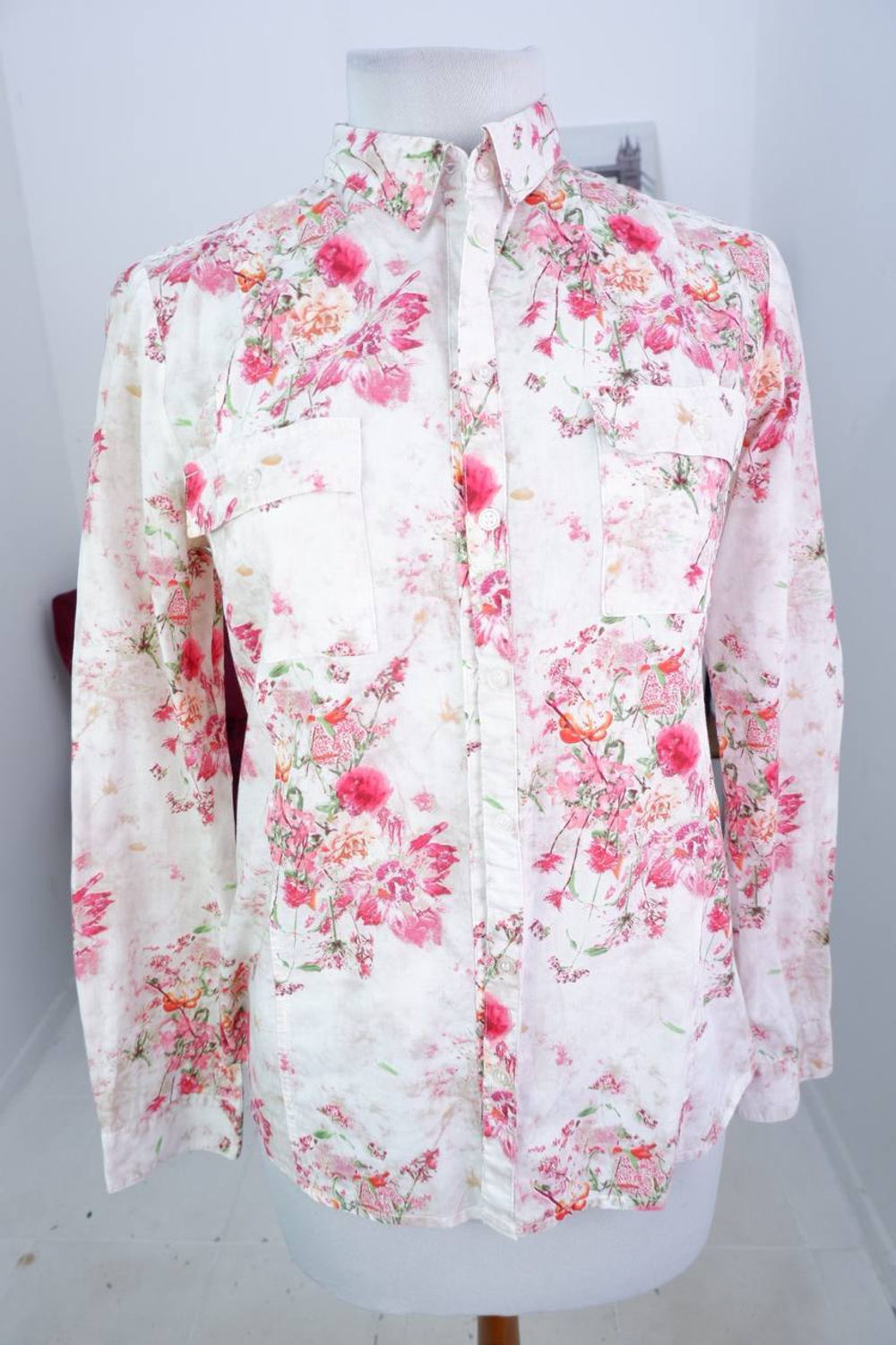 Рубашка Sela цветочная, визуально на 44 размер