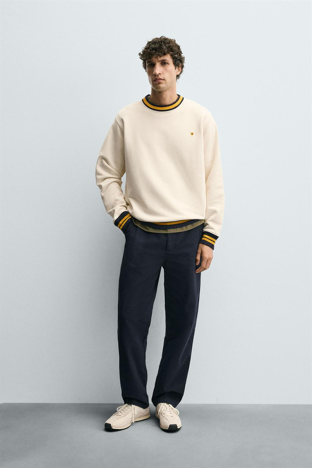 ZARA ТОЛСТОВКА С ВЫШИВКОЙ И КОНТРАСТНОЙ ОТДЕЛКОЙ В РУБЧИК, ЖЕЛТОВАТО-БЕЛЫЙ