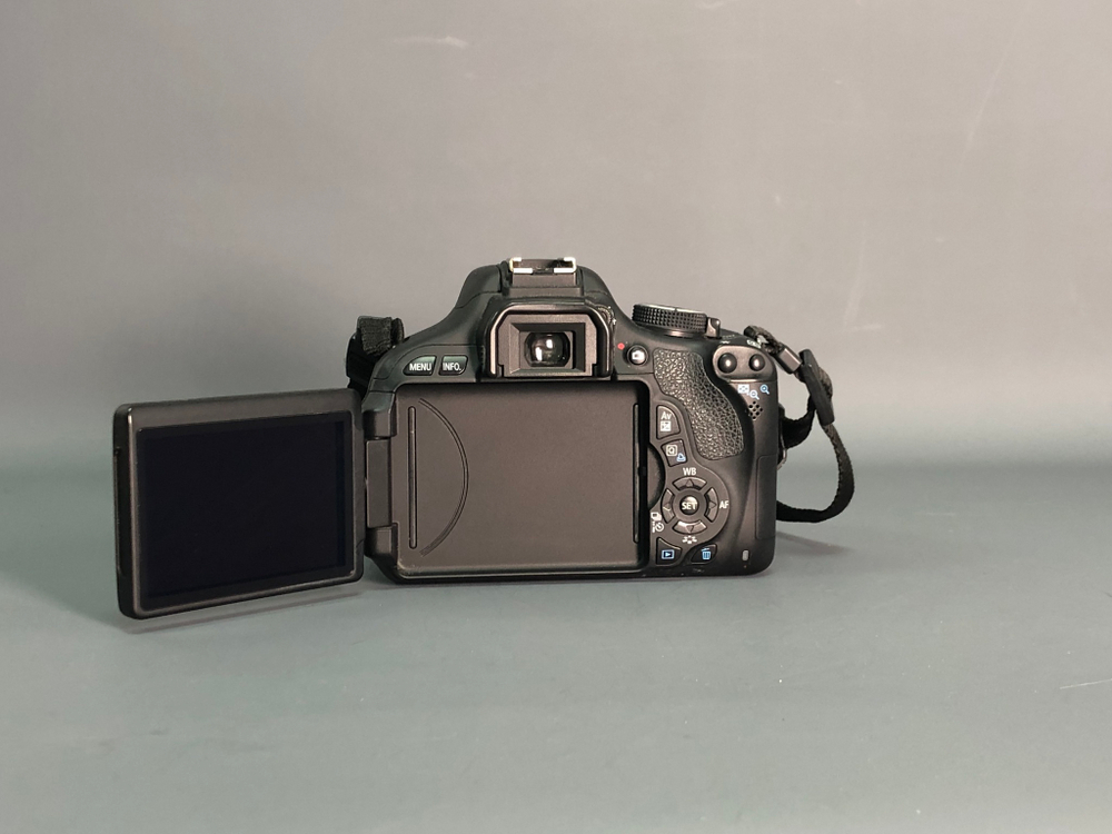 Canon 600d 5.100 кадров+Canon 18-55