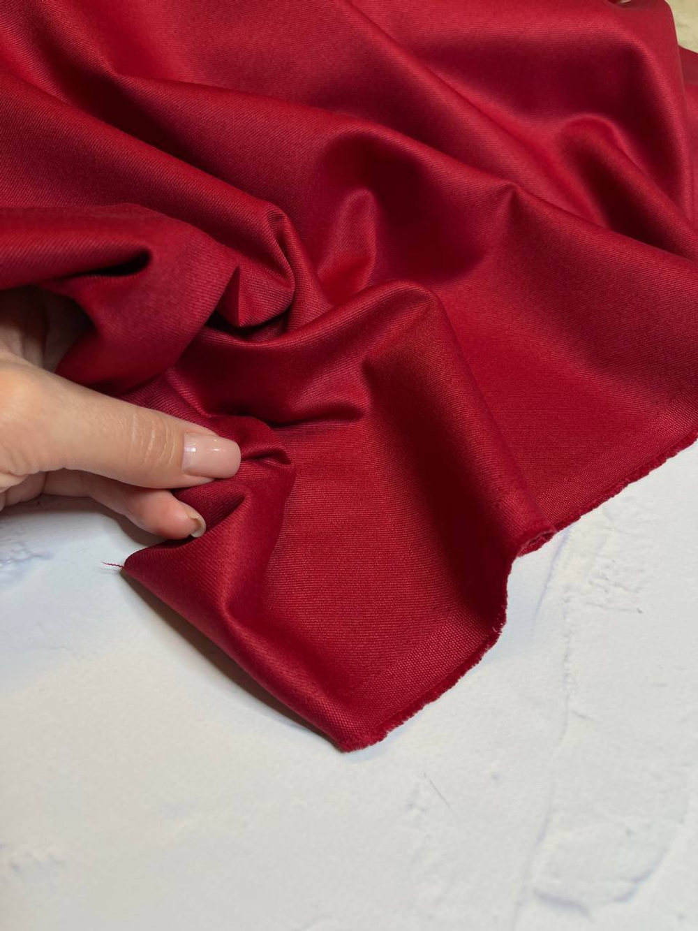 Костюмно-плательная смесовая однотонная поливискоза (64%полиэстер/33%вискоза/3%эластан, Красный рубин, 150, 285 гр/м2)