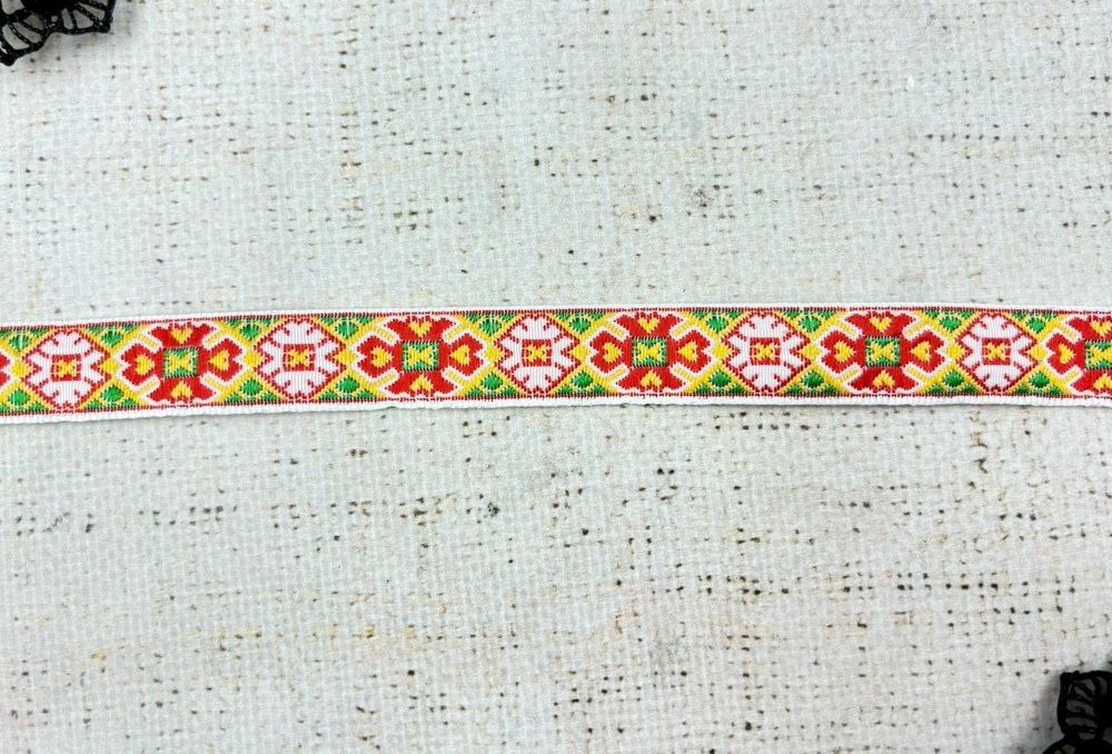 Тесьма жаккард, ш. 1,8 см