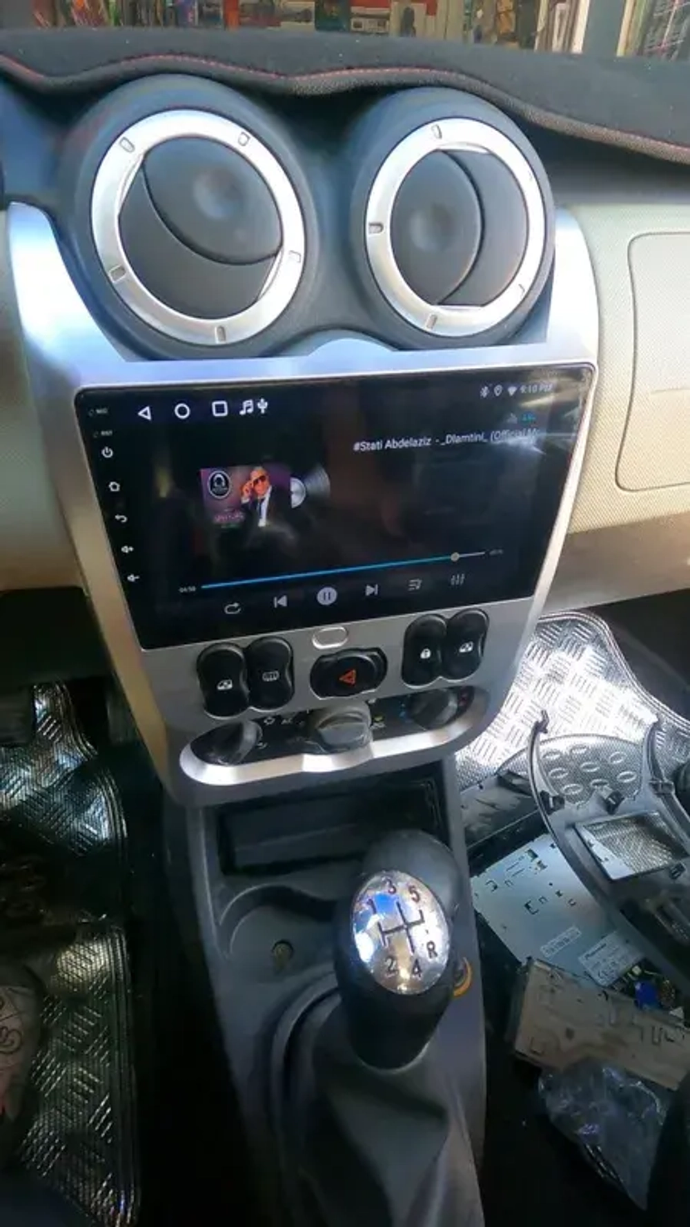 Магнитола для Renault Logan/Sandero 2009-2014 - Carmedia SF-9944 IPS, Android 10, 8 ядер (TS18), 4G SIM-слот