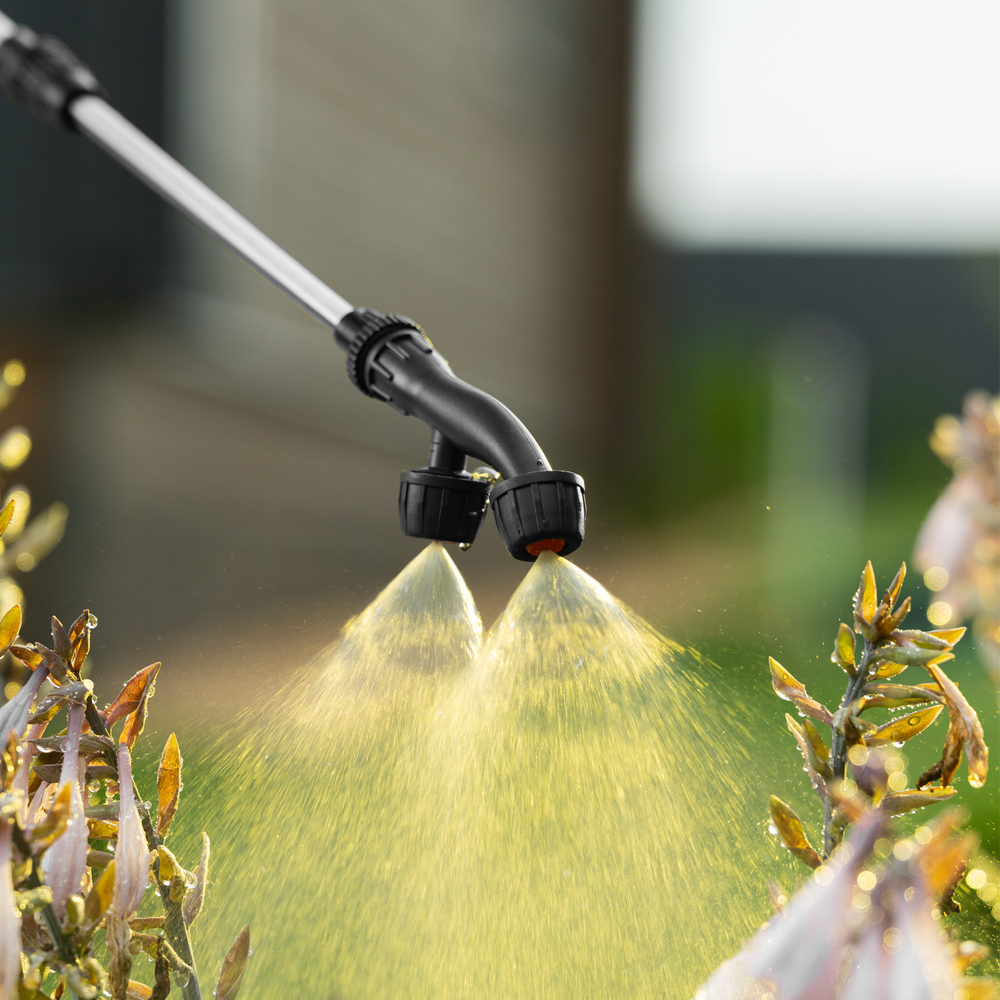 Опрыскиватель ранцевый аккумуляторный DP-10LA, 10 л, 12 В, 8 Ач// Denzel