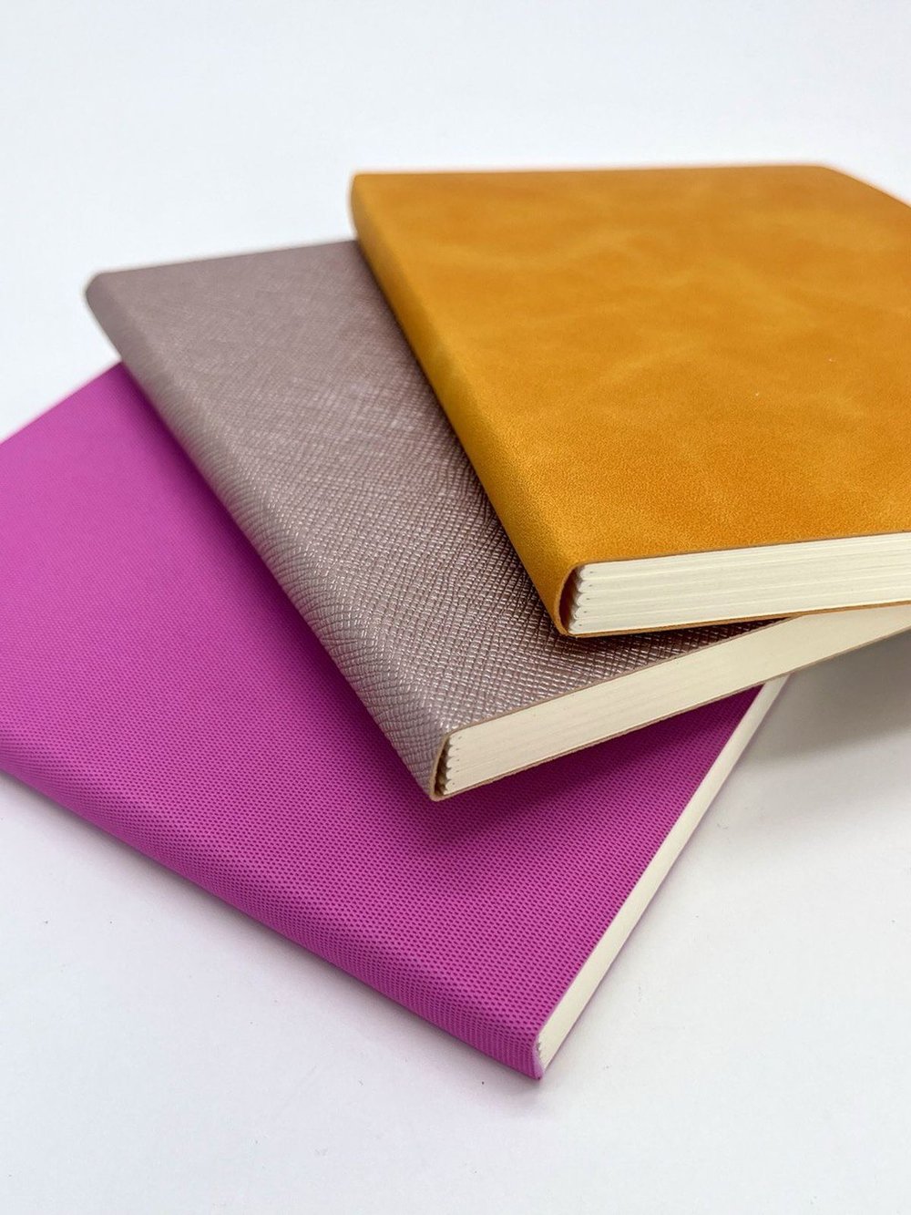 Набор 3 блокнота 88л (138*102мм) линейка розовый, перламутровый, желтый (5447-1)