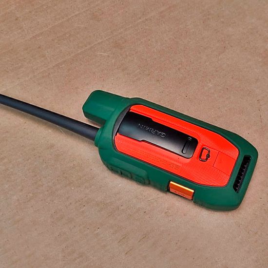 Чехол силиконовый для Garmin Alpha 200i / 300i защитный противоскользящий бампер (Зеленый)