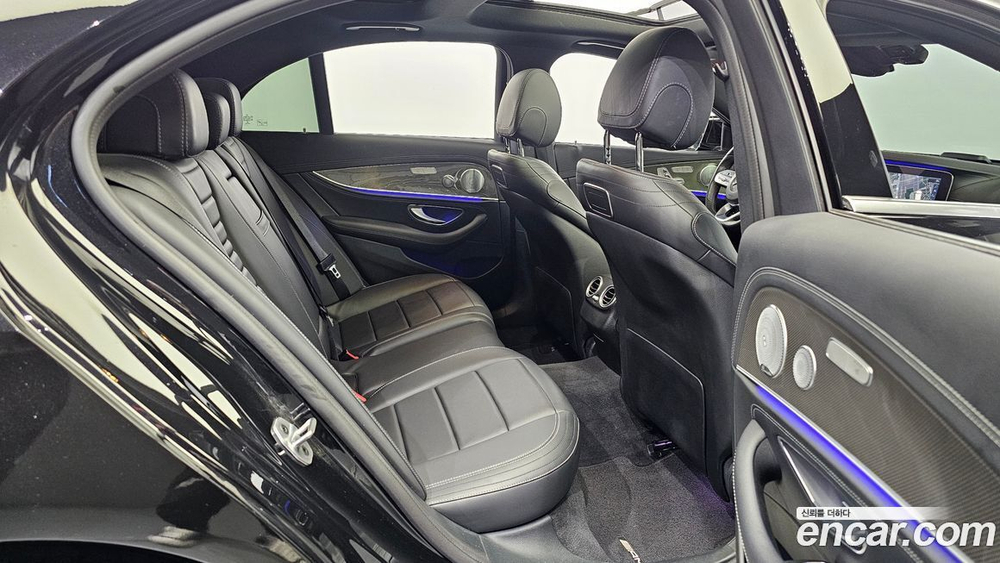 Mercedes-Benz E-Class W213 E350 4MATIC AMG Line (09.2019)