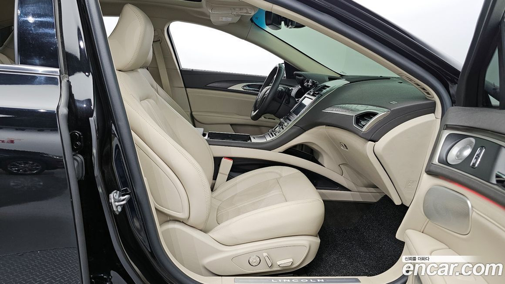 Lincoln New MKZ 2.0 (09.2020)