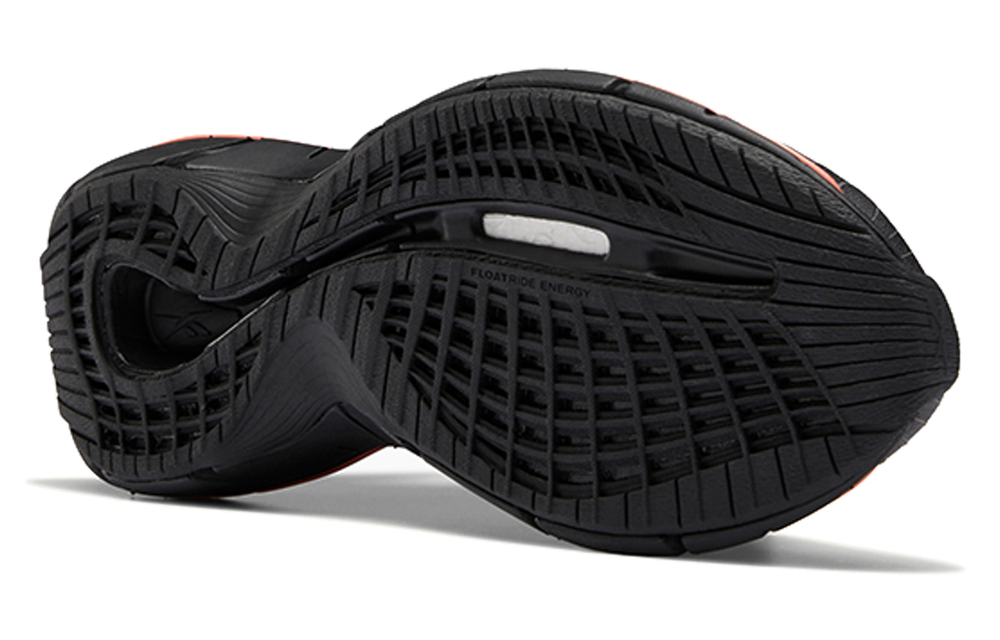 Reebok Zig Kinetica II black orange trainers