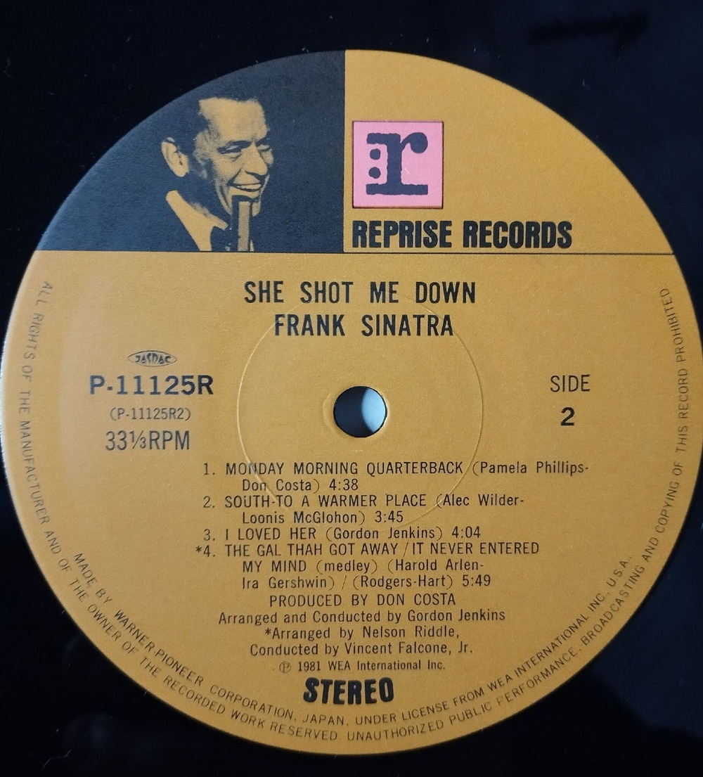 Винтажная виниловая пластинка LP Frank Sinatra She Shot Me Down (Japan 1981) (Obi) Bang Bang (My Baby Shot Me Down)