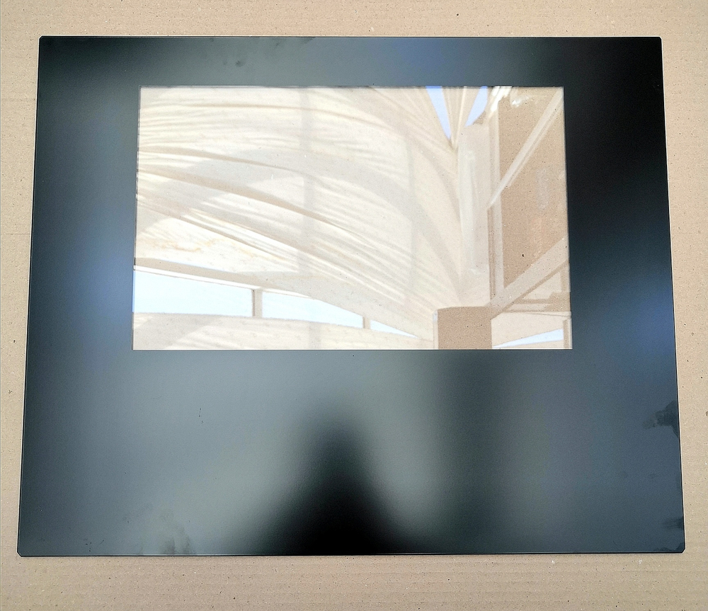 Внешнее черное декорированное стекло дверки духовки плиты Лысьва ЭП 301