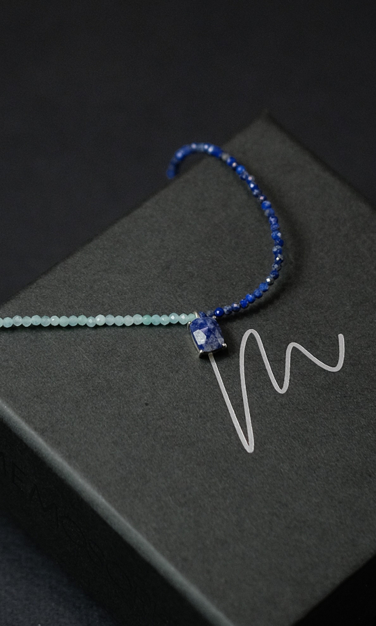 Чокер "Memo Duo" из лазурита, амазонита, с подвесом из лазурита 35 см